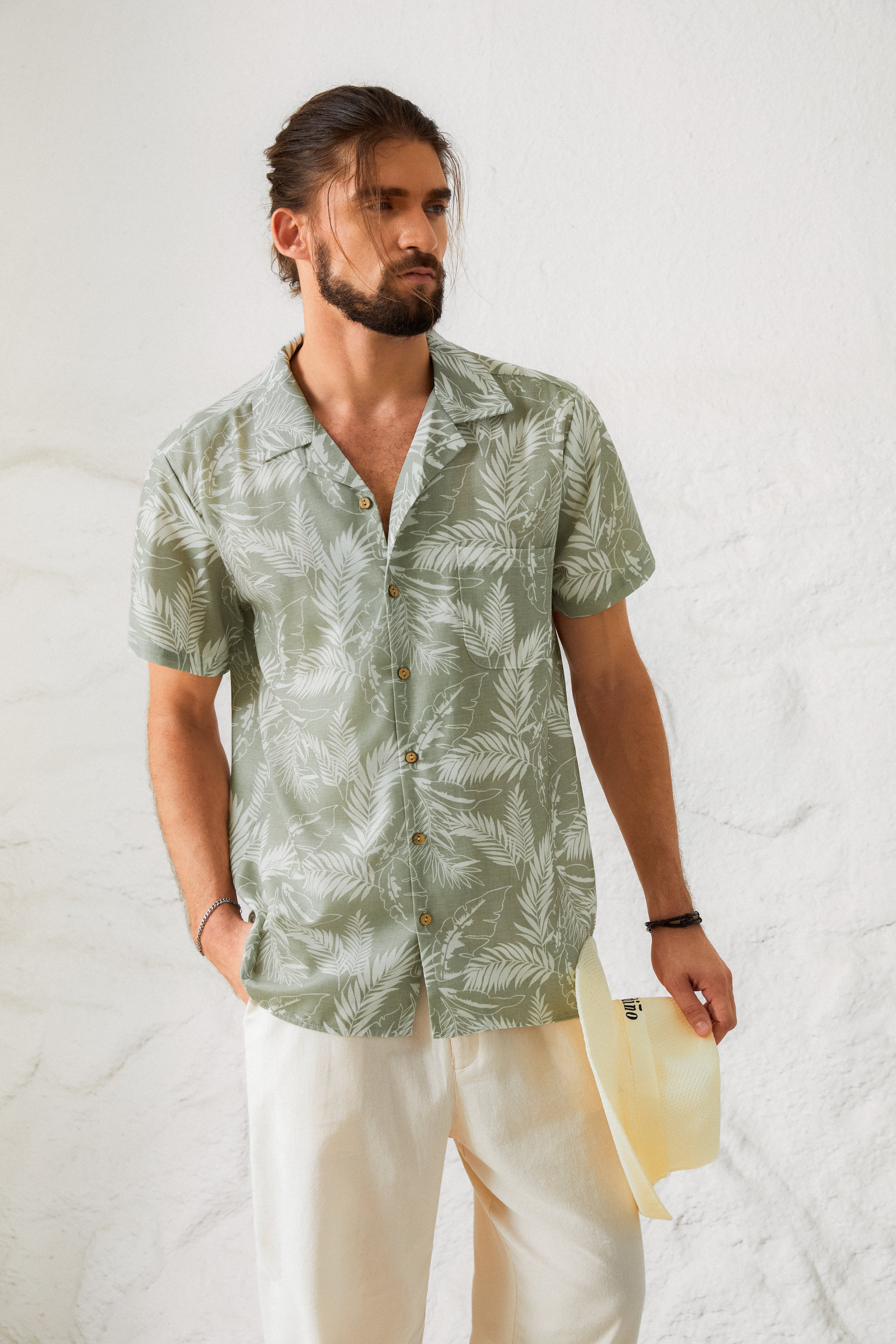 Men's Plain Cotton Linen Palm Leaf Loose Short Sleeve Shirt