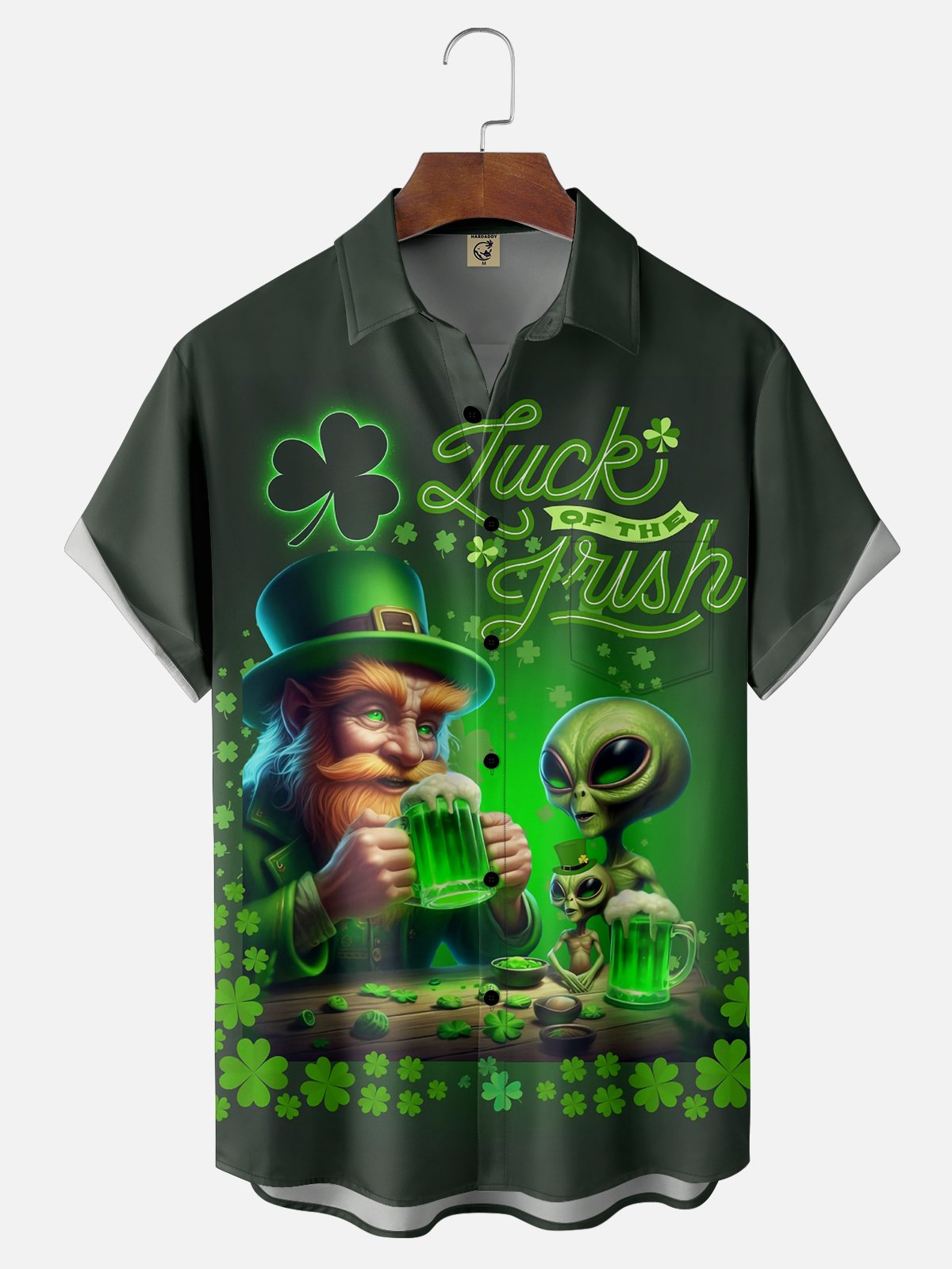 Moisture-wicking St Patricks Day Luck Irish Beer Alien Clover Chest Pocket Casual Shirt