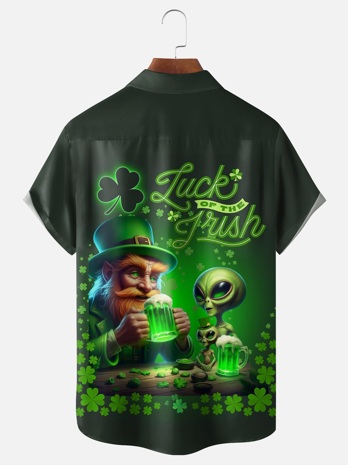 Moisture-wicking St Patricks Day Luck Irish Beer Alien Clover Chest Pocket Casual Shirt