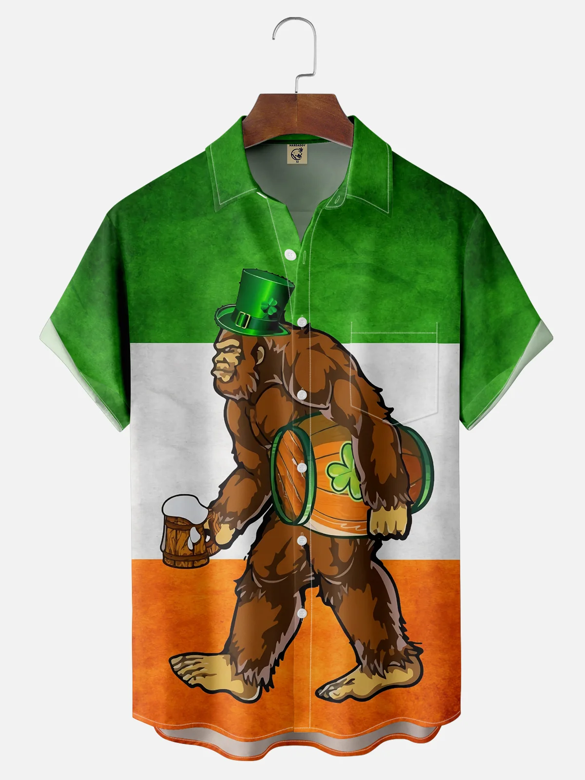 Moisture-wicking Ireland St Patrick‘s Day Bigfoot Shamrock Chest Pocket Hawaiian Shirt