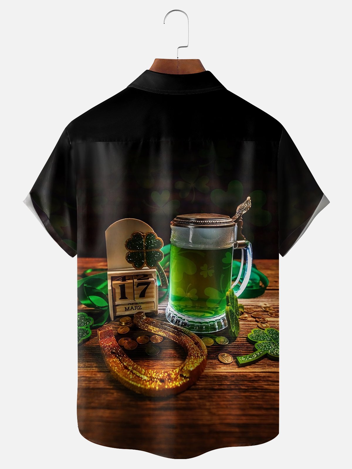 Moisture-wicking St. Patrick's Day Beer Clover Chest Pocket Casual Shirt