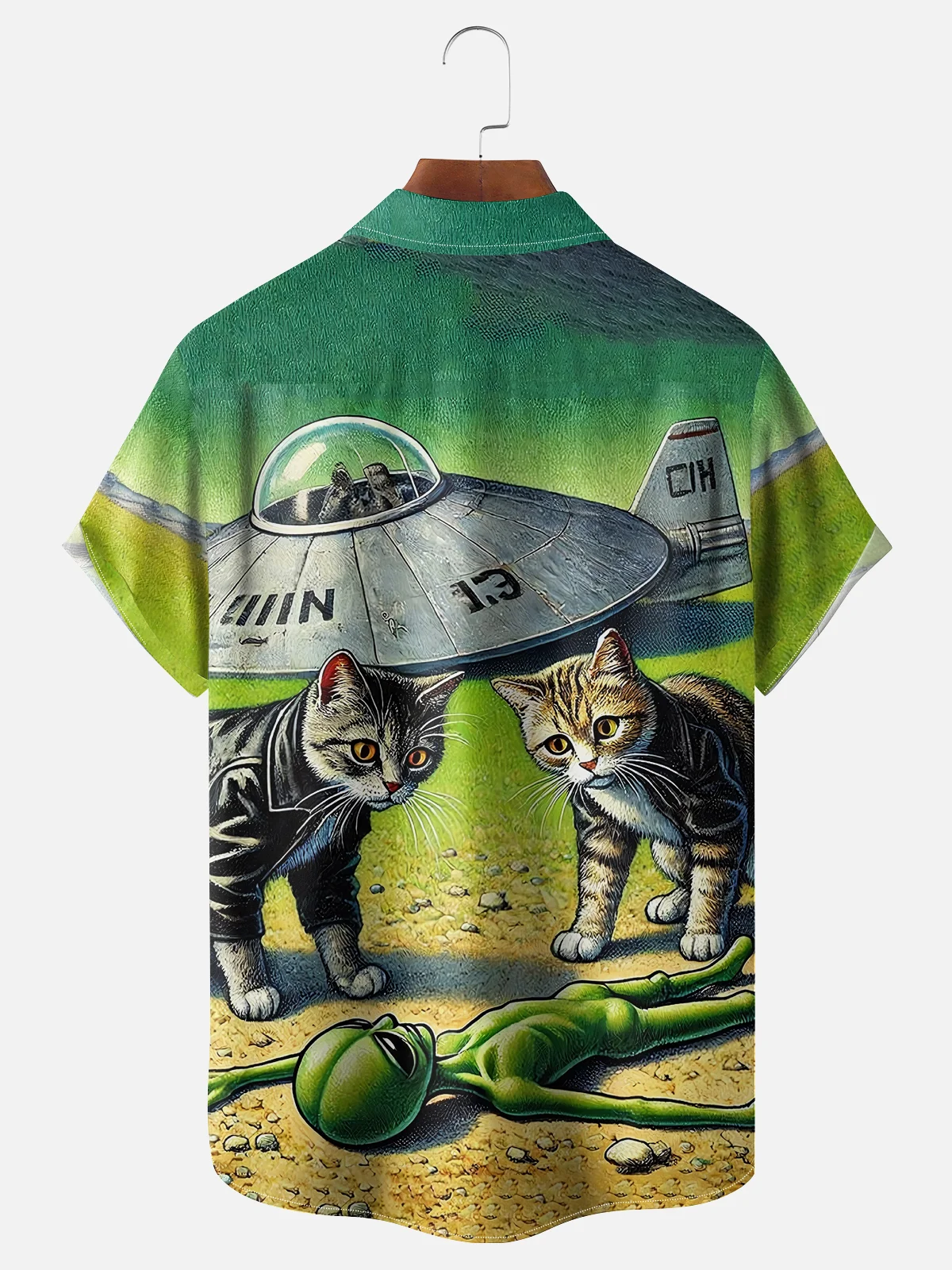 Moisture-wicking Cat and Alien UFO Fun Chest Pocket Hawaiian Shirt