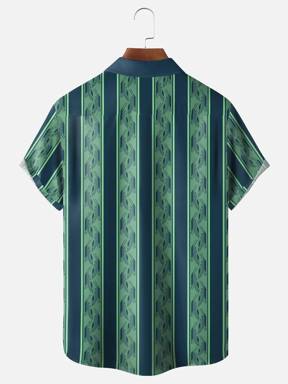 Moisture-wicking Artistic Geometric Stripes Chest Pocket Casual Shirt