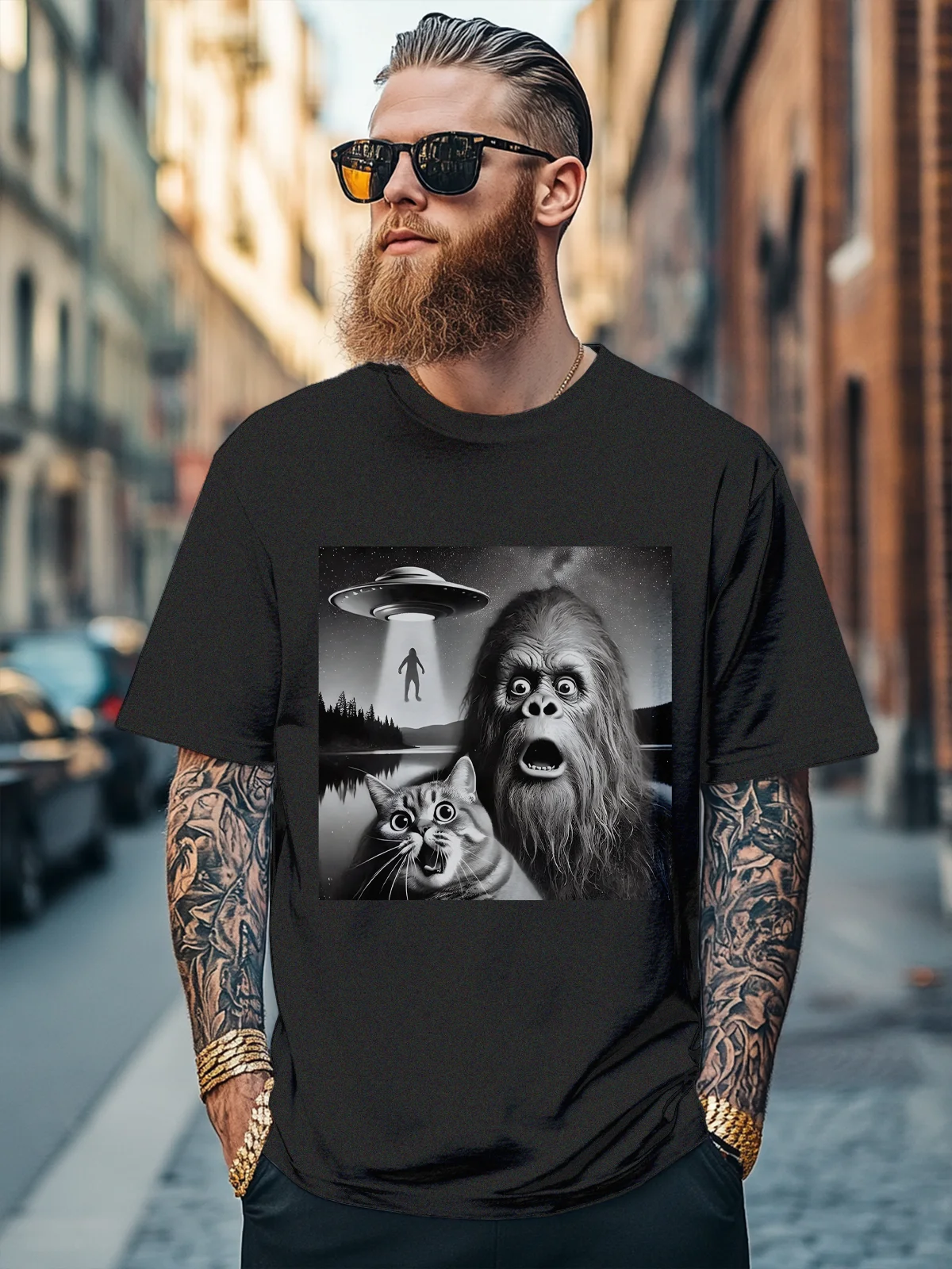 Men's Bigfoot Cat UFO Selfie Fun Fitted T-shirts
