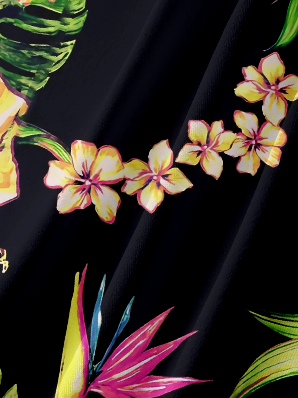 Moisture-wicking Floral Chest Pocket Hawaiian Shirt